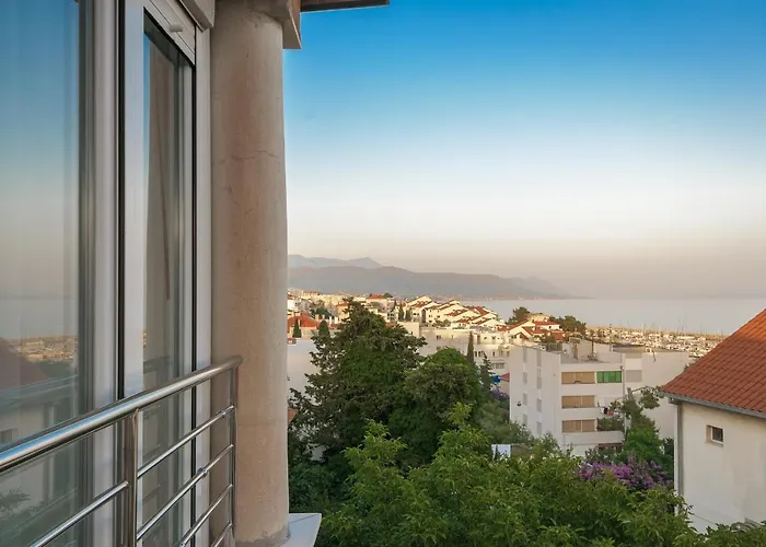 Apartments Zuvela